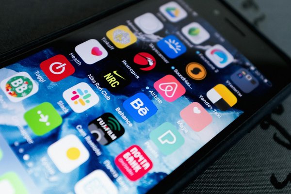 What is the impact of UK computing hardware on blockchain technology?